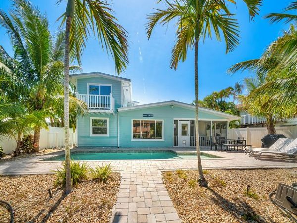 Canal View Vacation Home At The North End Anna Maria