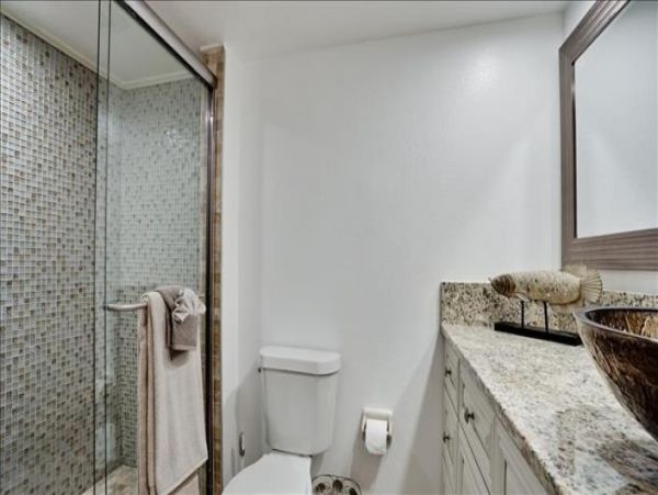 Bayfront condo 300 feet to Gulf of Mexico Beach