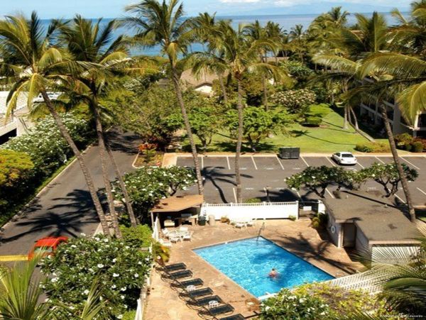 Short Walk to Beach Kihei Vacation Condo Two Bedroom