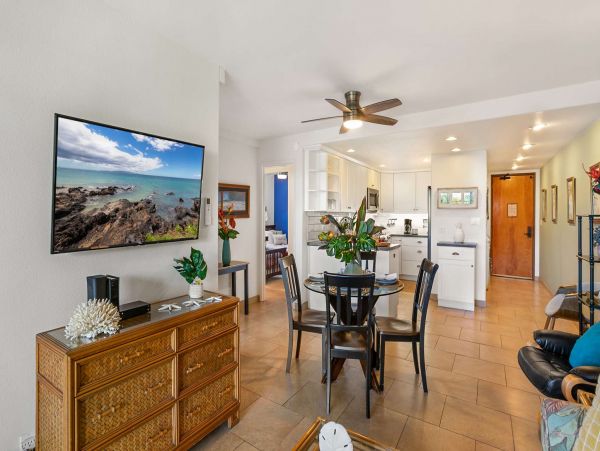 Short Walk to Beach Kihei Vacation Condo Two Bedroom