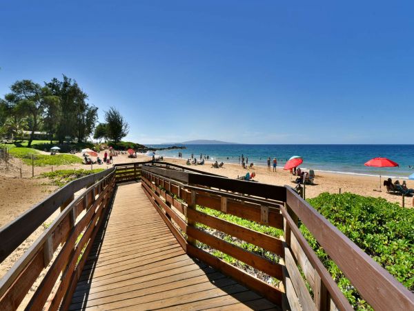 Short Walk to Beach Kihei Vacation Condo Two Bedroom