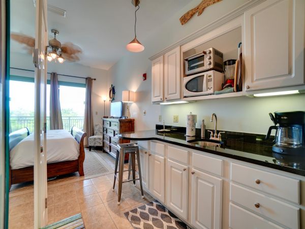 Seacrest Beach One Bedroom Condo Complex With Pool & Spa