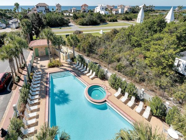 Seacrest Beach One Bedroom Condo Complex With Pool & Spa
