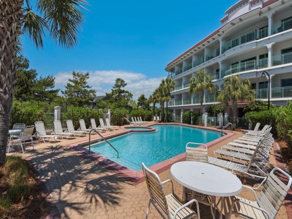 Seacrest Beach One Bedroom Condo Complex With Pool & Spa