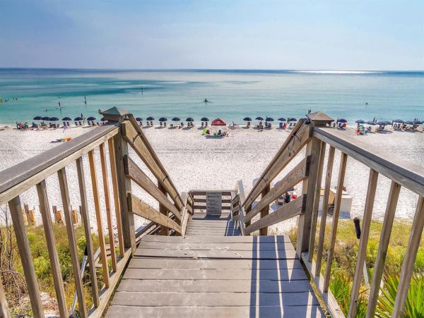 Seacrest Beach One Bedroom Condo Complex With Pool & Spa