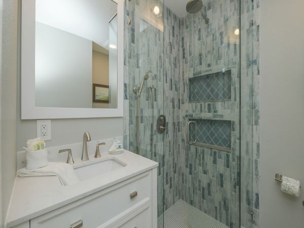 Holmes Beach 3 Bedroom Vacation Duplex With Pool & Spa