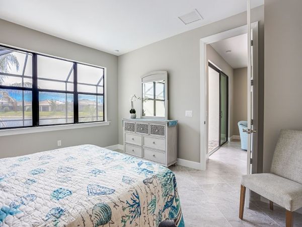 Charming Vacation Home in Naples with Pool Sleeps 4