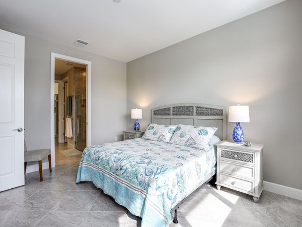 Charming Vacation Home in Naples with Pool Sleeps 4
