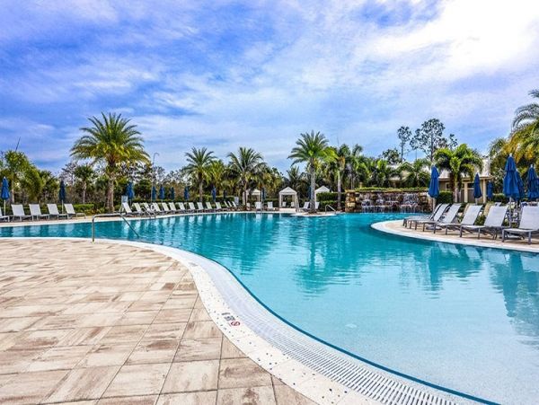 Charming Vacation Home in Naples with Pool Sleeps 4