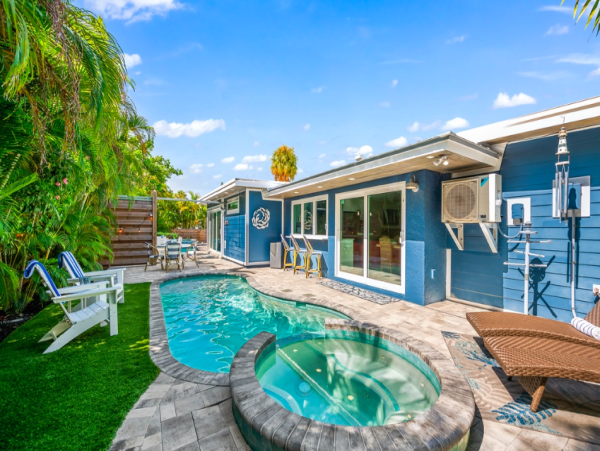 Holmes Beach Vacation Rental with Pool & Spa | Anna Maria Island