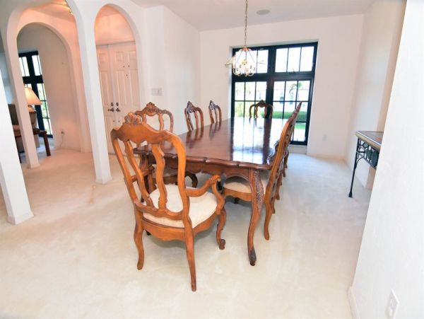 Short Walk to Beach Sanibel Vacation Home with Pool Sleeps 6