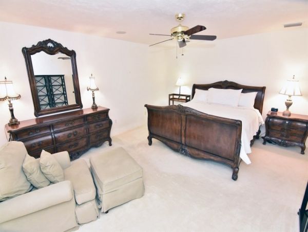 Short Walk to Beach Sanibel Vacation Home with Pool Sleeps 6