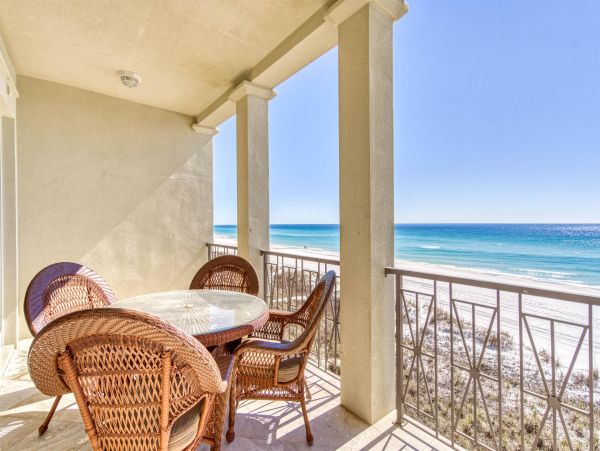 Destin Luxury Beachfront Home Five Bedroom Sleeps 16 Guests