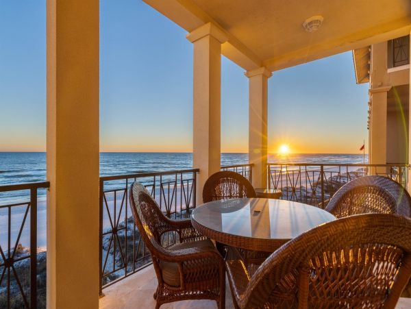 Destin Luxury Beachfront Home Five Bedroom Sleeps 16 Guests