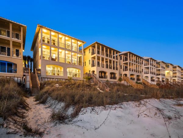 Destin Luxury Beachfront Home Five Bedroom Sleeps 16 Guests