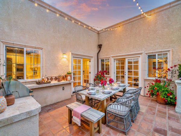 Short Walk to Beach Montecito Vacation Home Private Pool