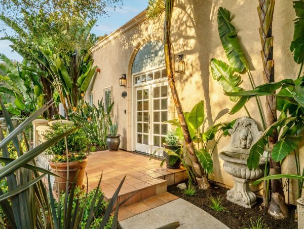 Short Walk to Beach Montecito Vacation Home Private Pool