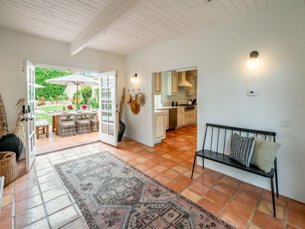 Short Walk to Beach Montecito Vacation Home Private Pool