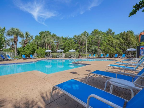 Short Walk to Beach Miramar Vacation Condo With Two Bedrooms