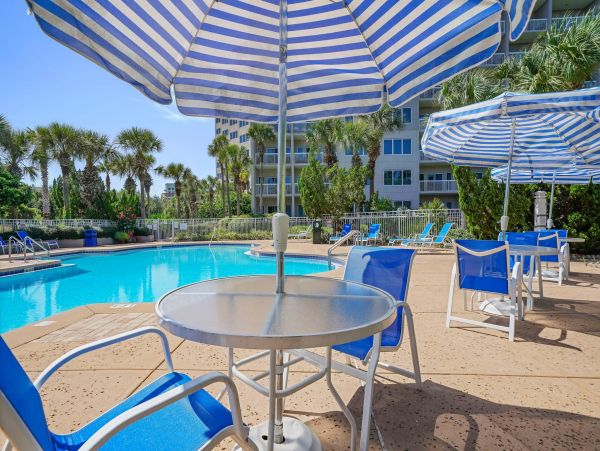 Short Walk to Beach Miramar Vacation Condo With Two Bedrooms