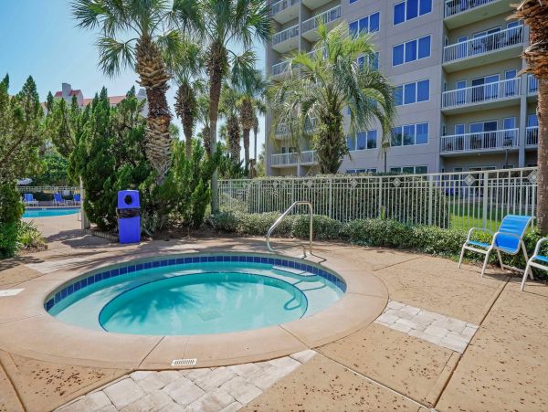 Short Walk to Beach Miramar Vacation Condo With Two Bedrooms