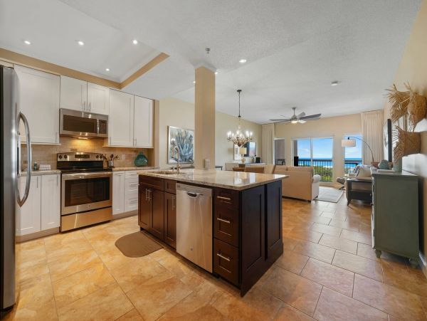 Short Walk to Beach Miramar Vacation Condo With Two Bedrooms