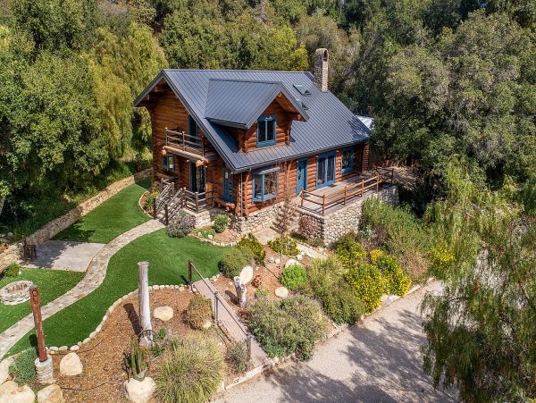 Great Private Log Cabin plus a Cottage with Wooden Spa