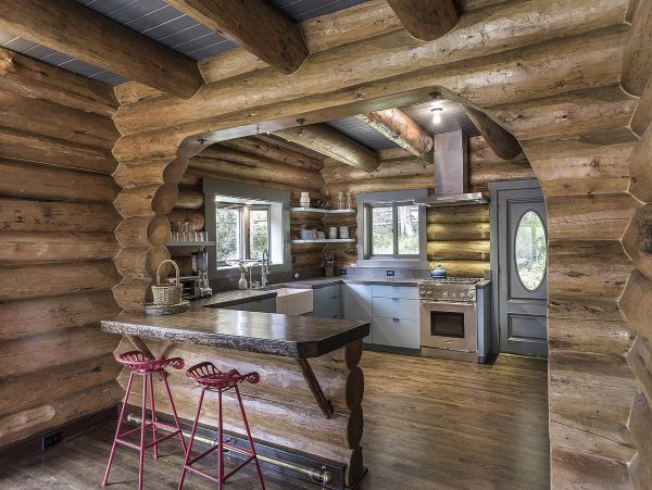 Great Private Log Cabin plus a Cottage with Wooden Spa