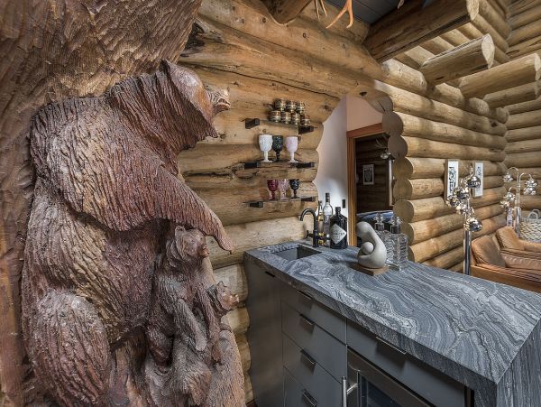 Great Private Log Cabin plus a Cottage with Wooden Spa