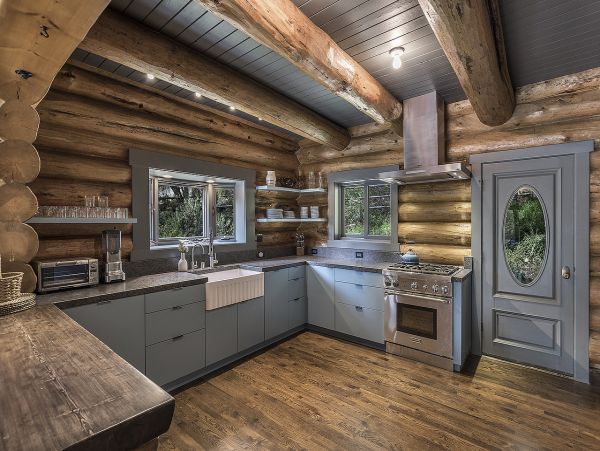 Great Private Log Cabin plus a Cottage with Wooden Spa