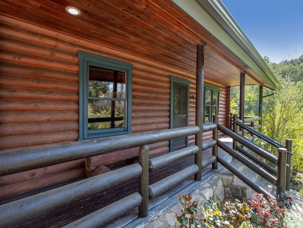 Great Private Log Cabin plus a Cottage with Wooden Spa