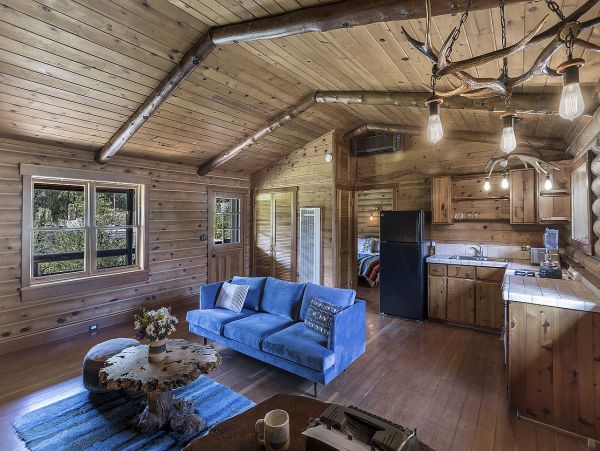 Great Private Log Cabin plus a Cottage with Wooden Spa