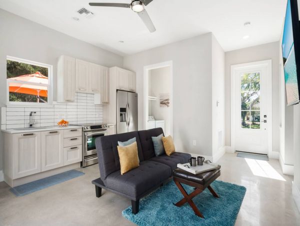 Luxurious Waterfront Retreat with Private casita and Expansive Outdoor Living