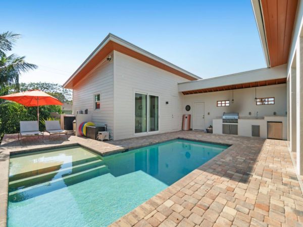 Luxurious Waterfront Retreat with Private casita and Expansive Outdoor Living