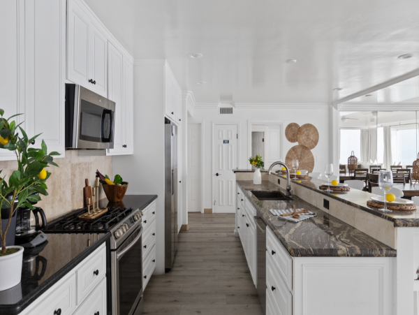 San Diego Luxury Beachfront 9 Bedroom Vacation Duplex