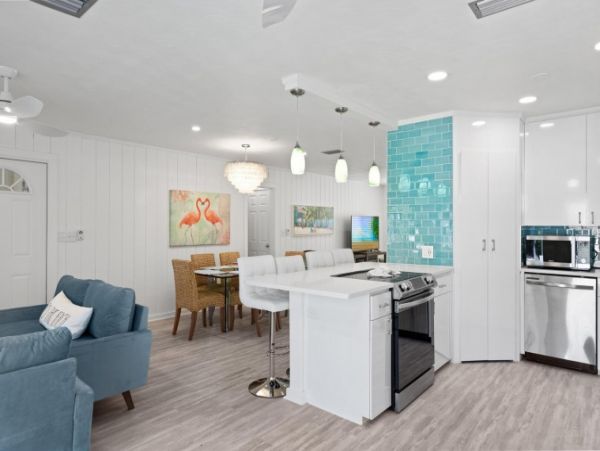Walk to Beach Fort Myers Vacation Home Private Pool