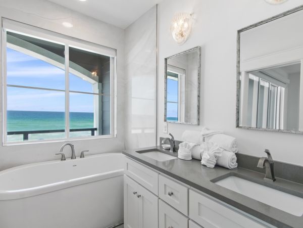Gulf Views Luxury Destin Vacation Townhome Six Bedrooms