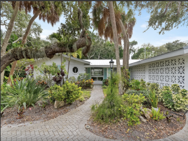 Longboat Key Luxury Vacation Home with Pool