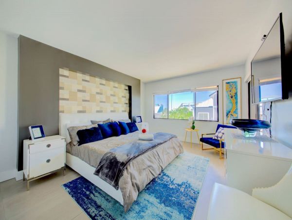 Siesta Key Penthouse 3 Bedrooms 60 Steps to the Beach