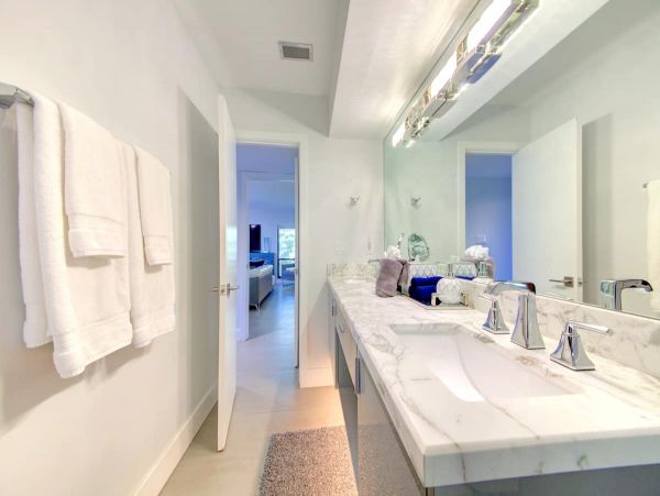 Siesta Key Penthouse 3 Bedrooms 60 Steps to the Beach