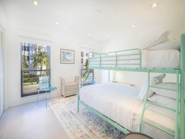 Siesta Key Penthouse 3 Bedrooms 60 Steps to the Beach