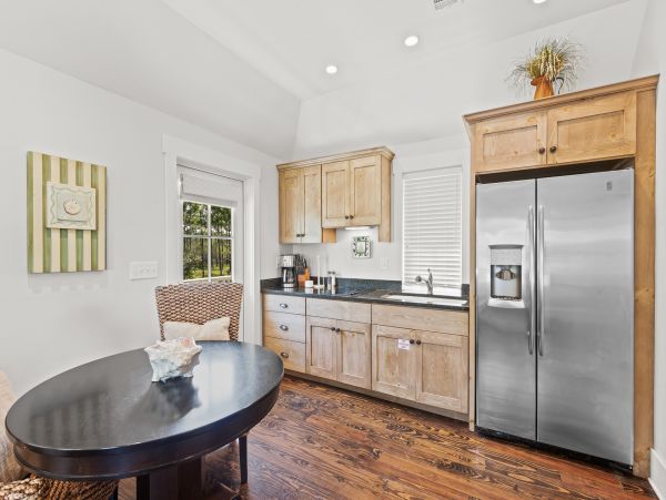 Seagrove Beach Vacation Home 6 Bedrooms + Guest House