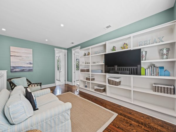 Seagrove Beach Vacation Home 6 Bedrooms + Guest House