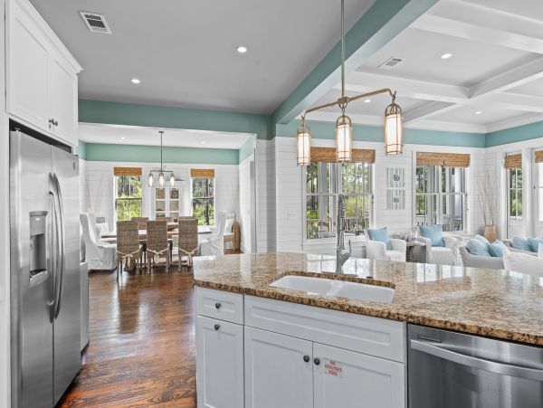 Seagrove Beach Vacation Home 6 Bedrooms + Guest House