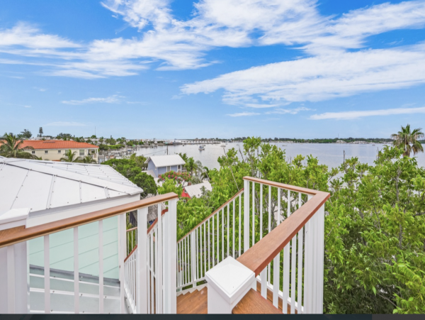 Short Walk to Beach Bradenton Vacation Home Private Pool