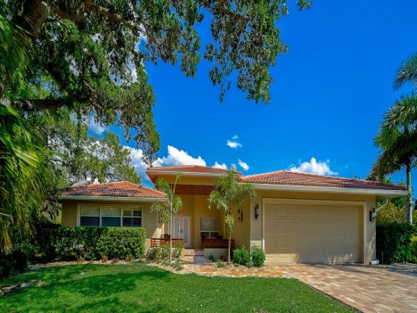 Siesta Key Florida New Rental Pool Home