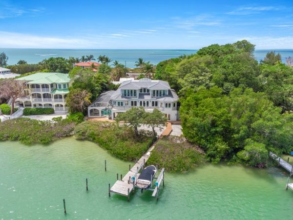 Captiva Island Luxury Rental with Pool, Dock & Beach Access