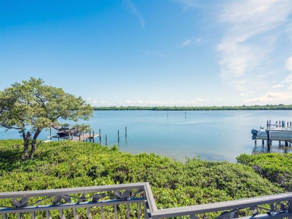 Captiva Island Luxury Rental with Pool, Dock & Beach Access