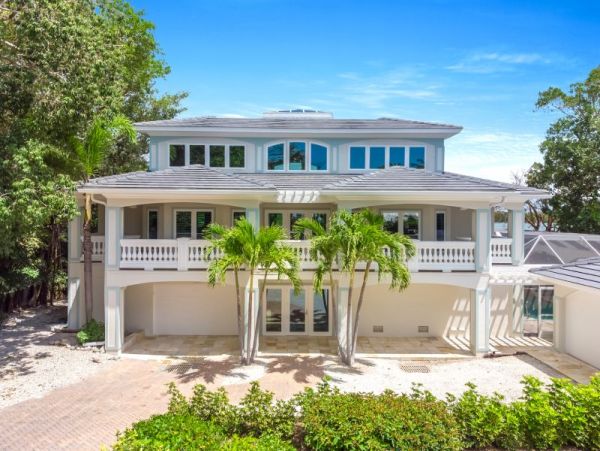 Captiva Island Luxury Rental with Pool, Dock & Beach Access