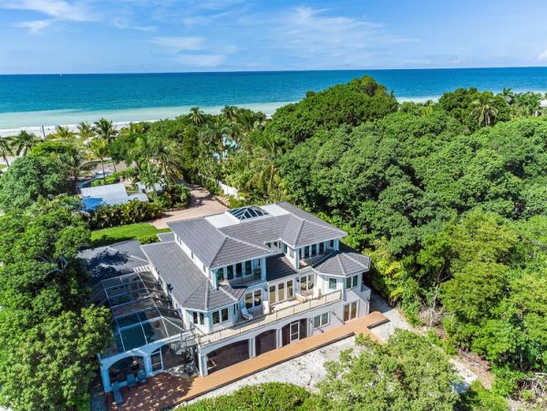 Captiva Island Luxury Rental with Pool, Dock & Beach Access